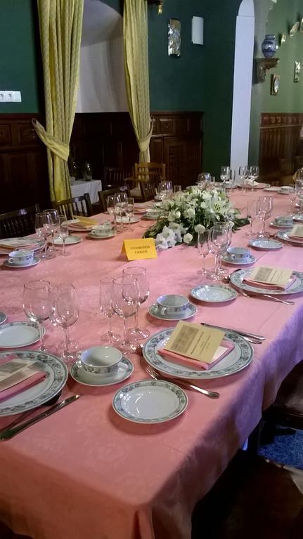 Hotel Hospederia Del Real Monasterio à Guadalupe  Extérieur photo