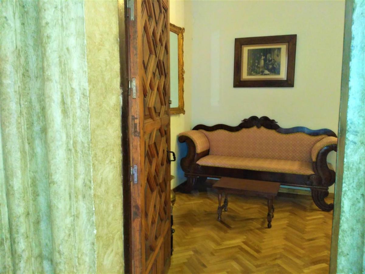 Hotel Hospederia Del Real Monasterio à Guadalupe  Extérieur photo